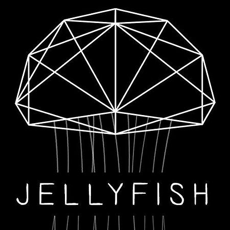 Jellyfish Hostel Jomtien Beach Exterior photo